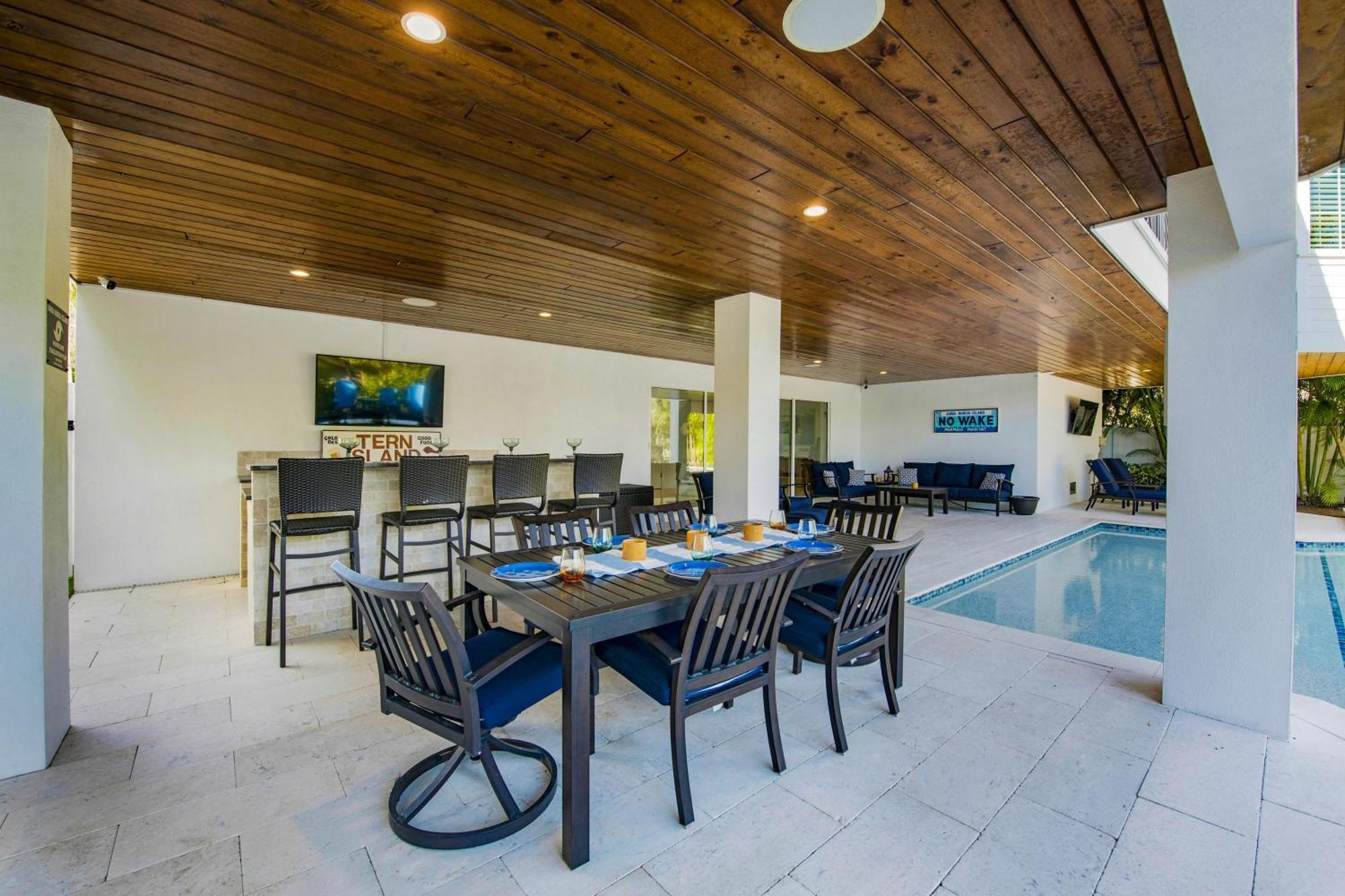 Tern Key - New Luxury Canal Front With Pool Dock Close To Bean Point Pine Ave