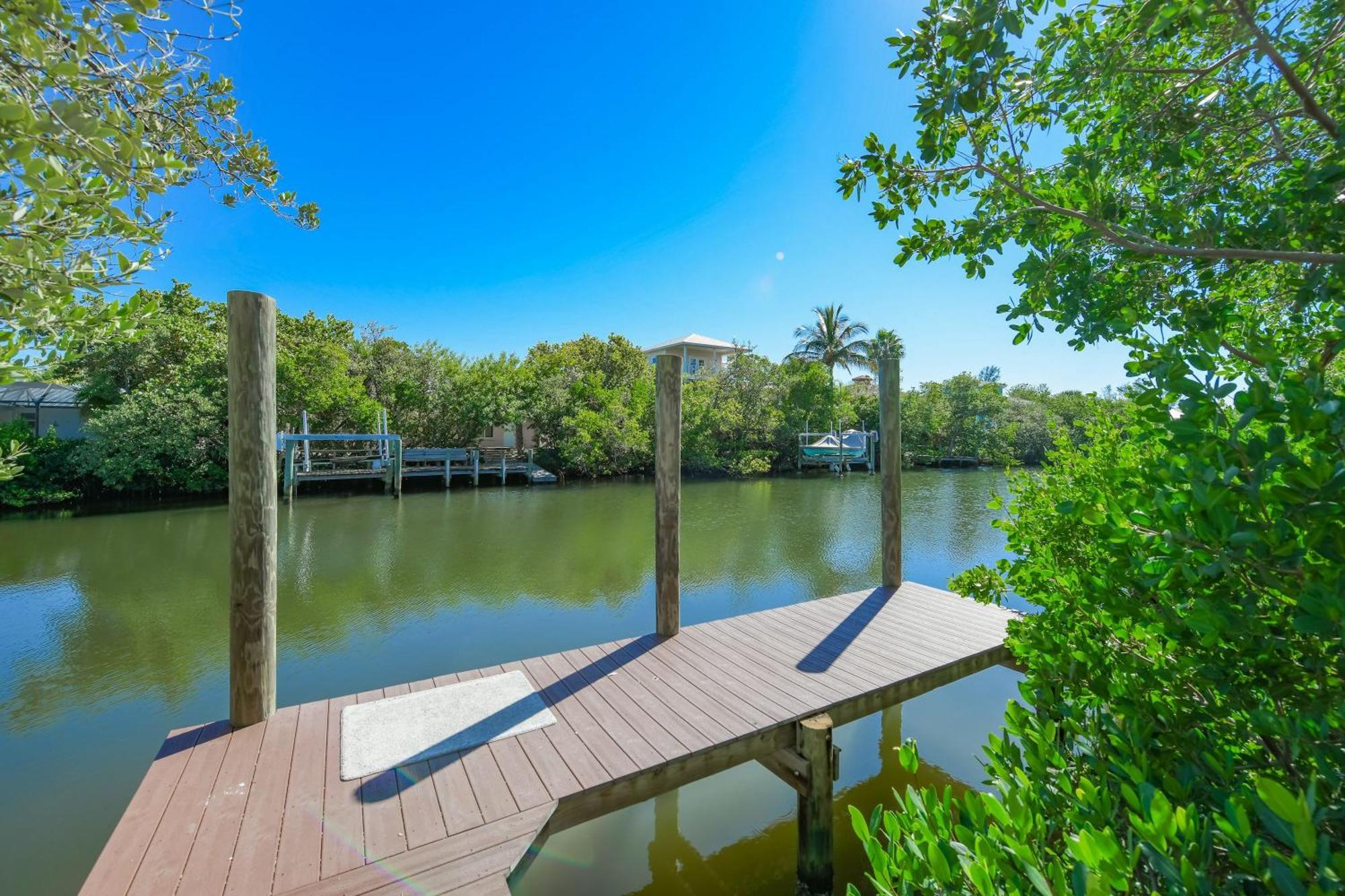 Tern Key - New Luxury Canal Front With Pool Dock Close To Bean Point Pine Ave *