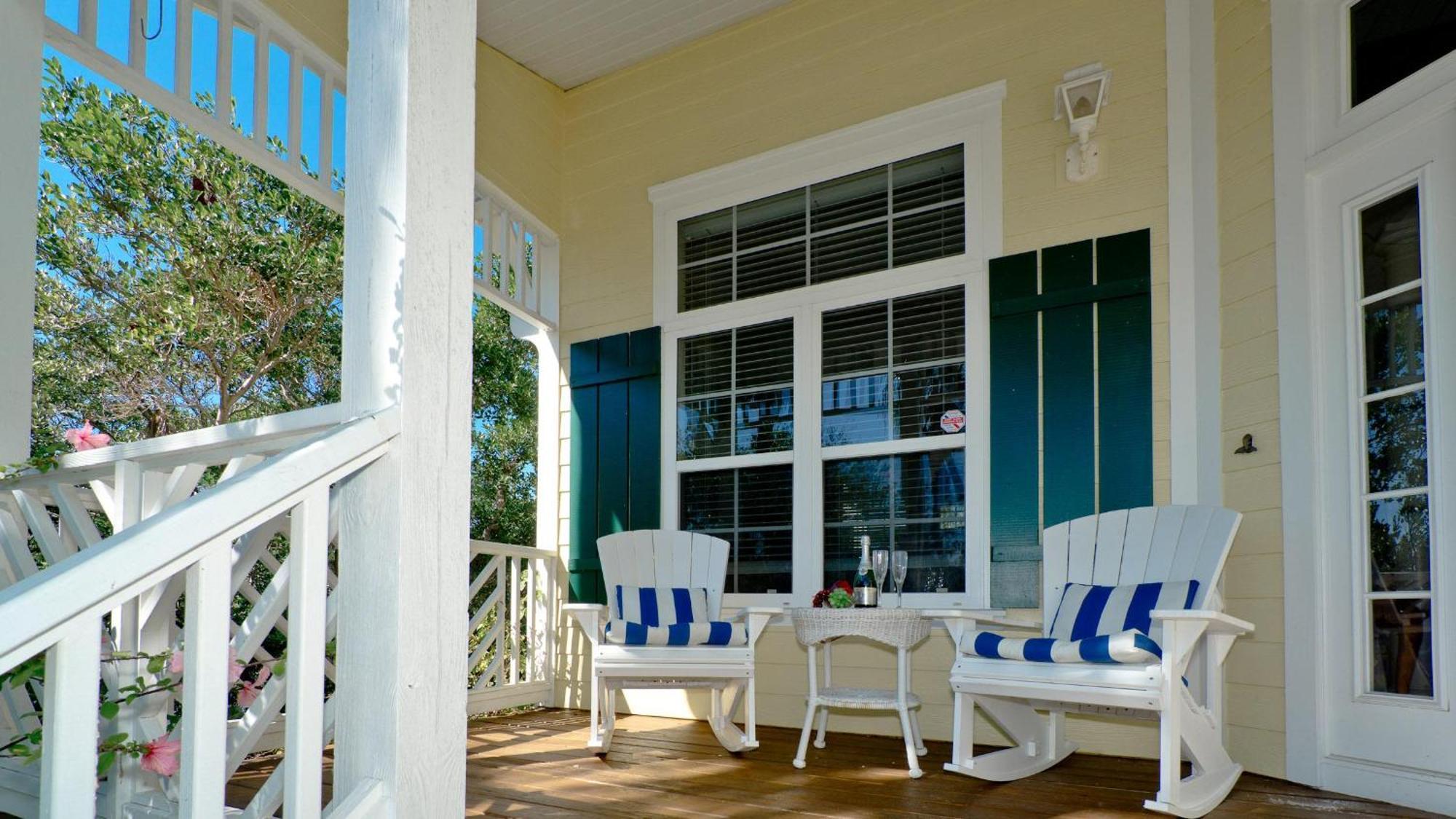 Coconut Bayou * Anna Maria