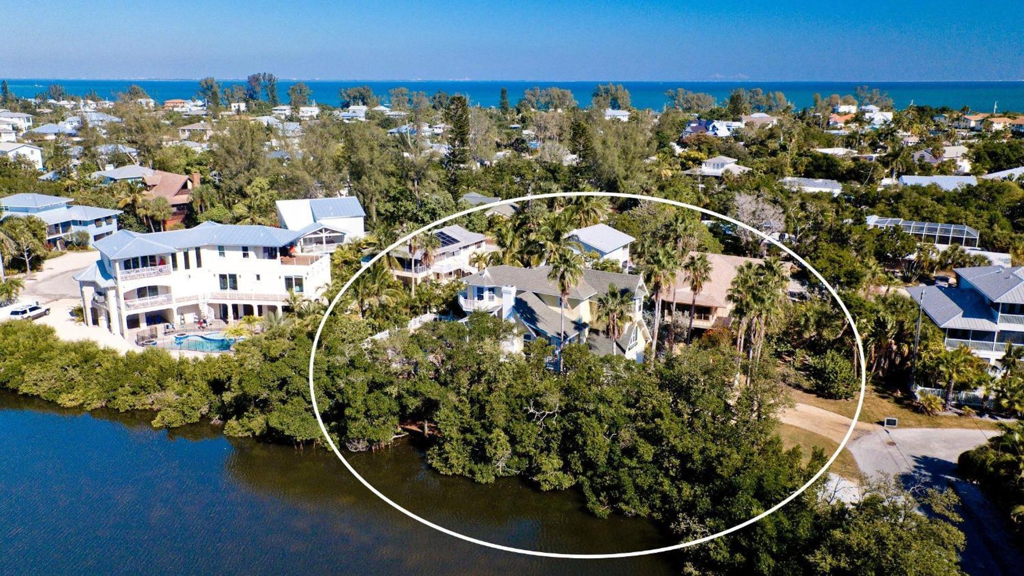 Coconut Bayou *