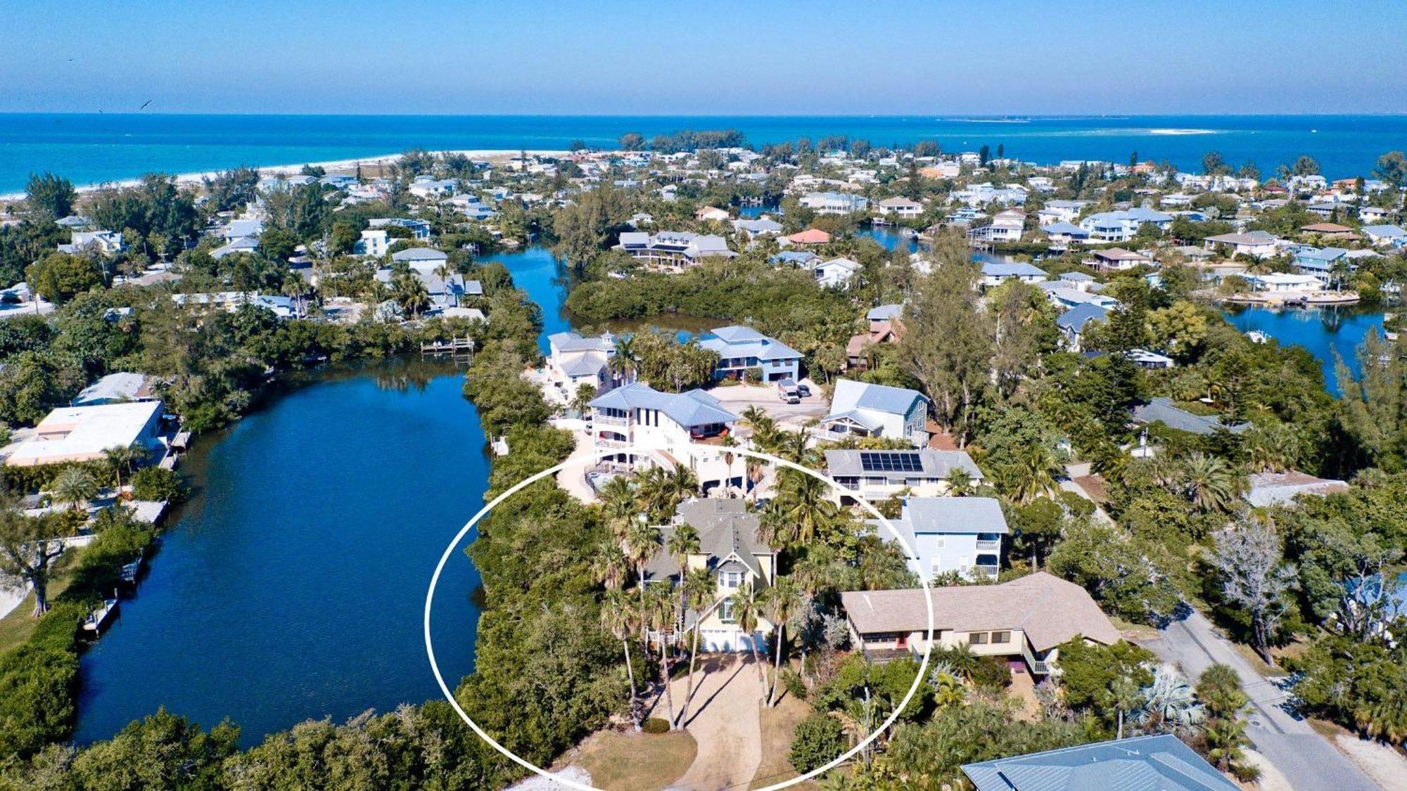 Coconut Bayou * Anna Maria