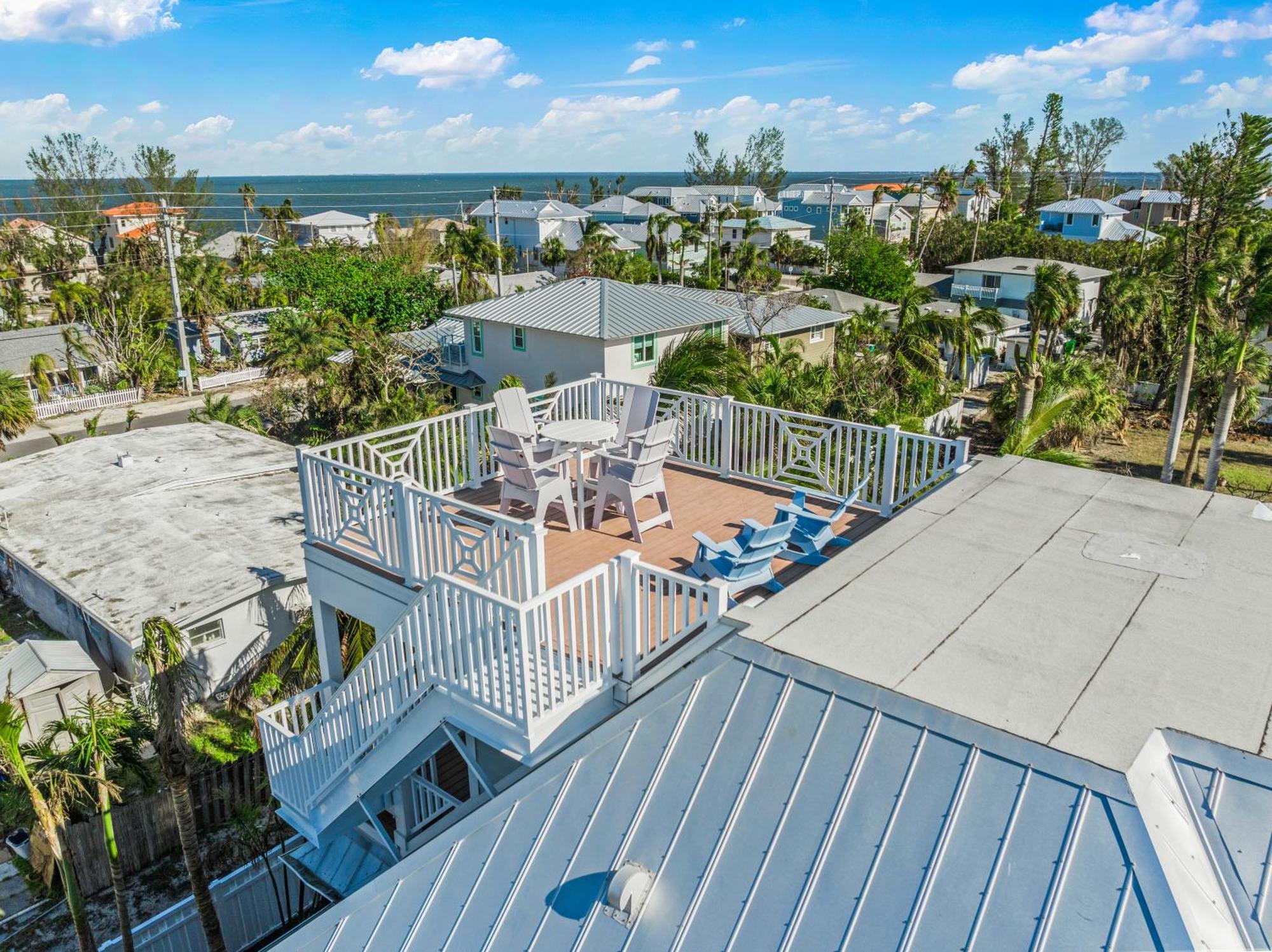 Sea La Vie - Custom 3br W Heated Pool Rooftop Deck On Island Holiday home Anna Maria