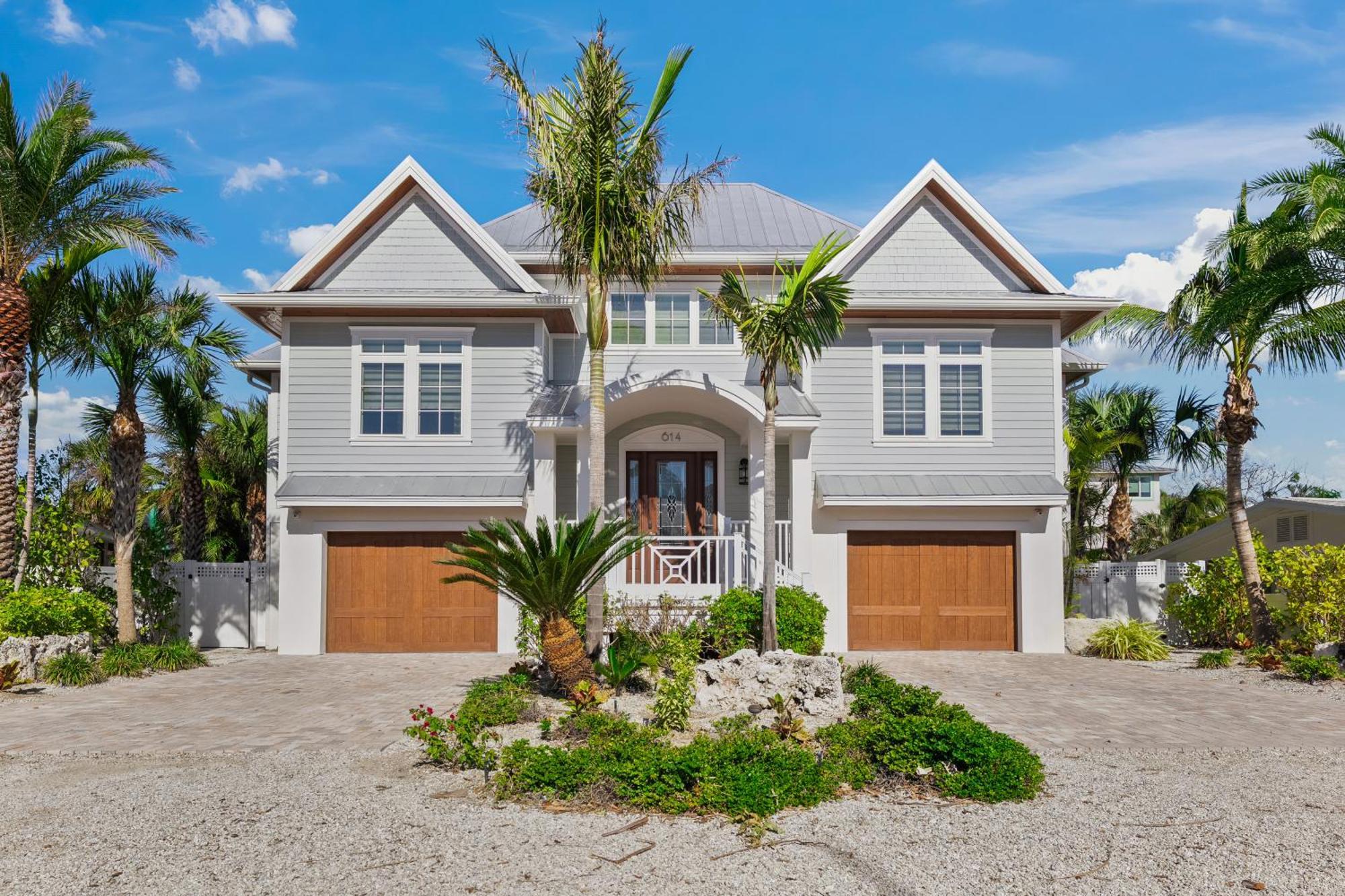 Holiday home Sea La Vie - Custom 3br W Heated Pool Rooftop Deck On Island *