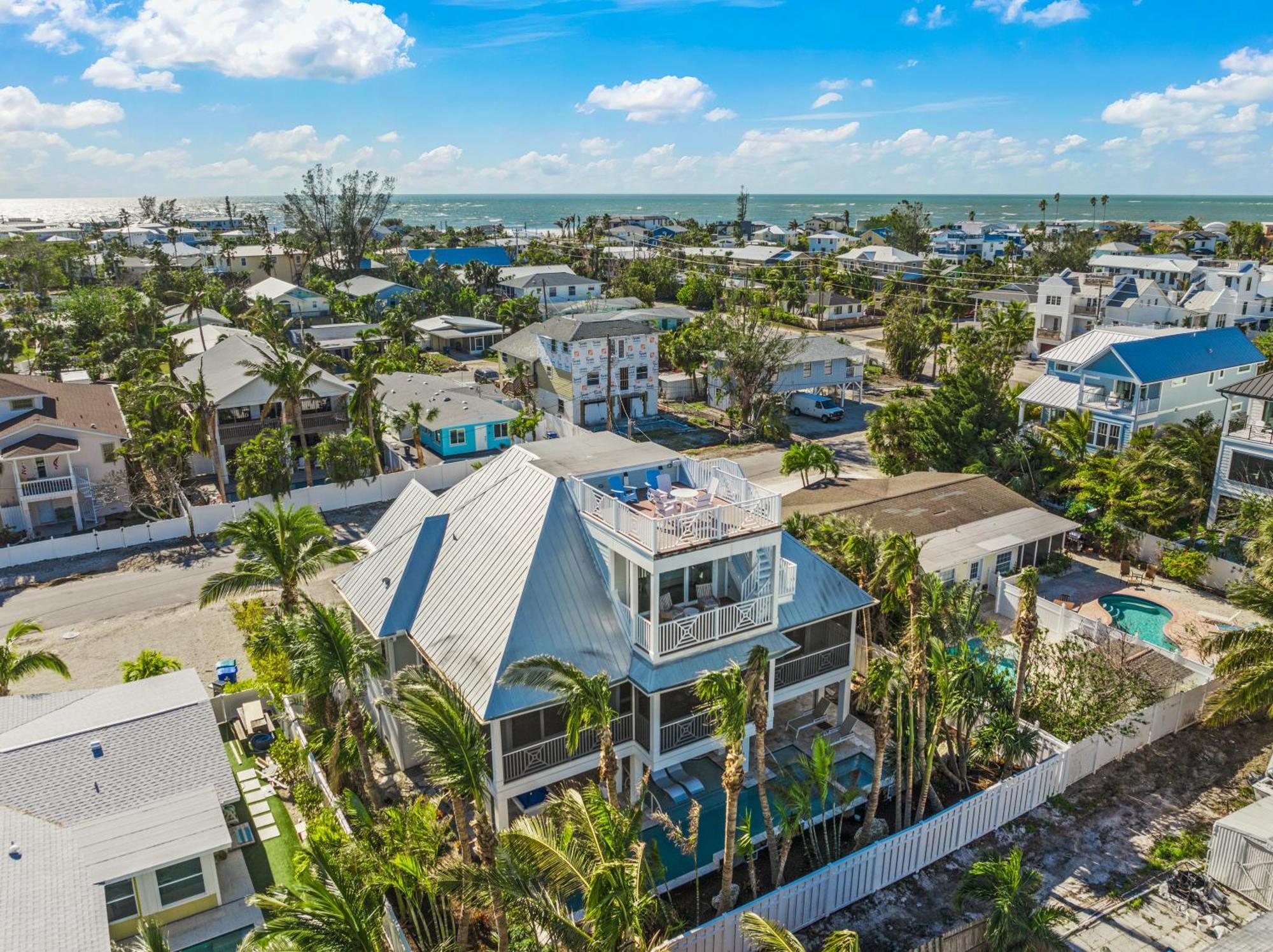 Sea La Vie - Custom 3br W Heated Pool Rooftop Deck On Island *