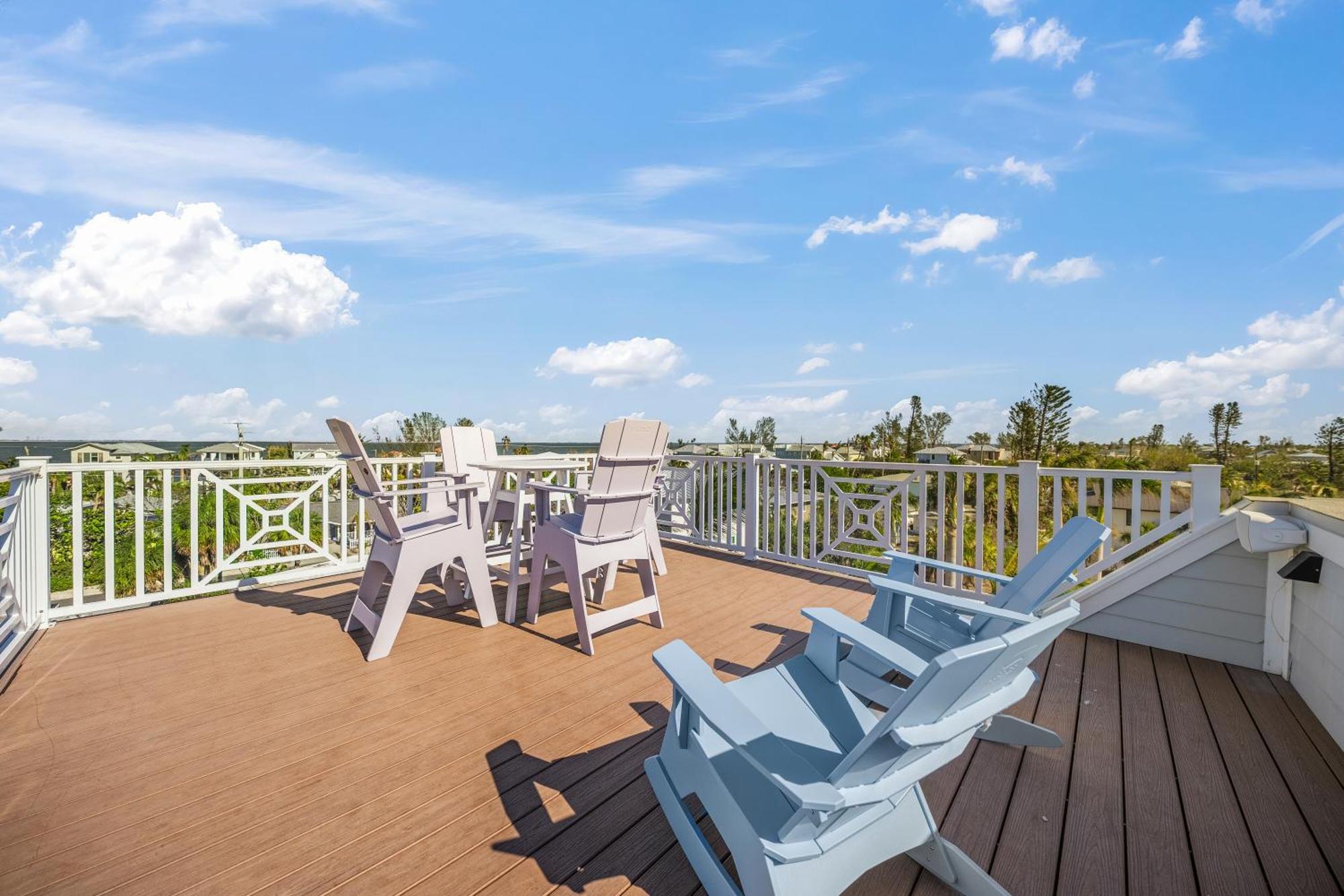 Sea La Vie - Custom 3br W Heated Pool Rooftop Deck On Island