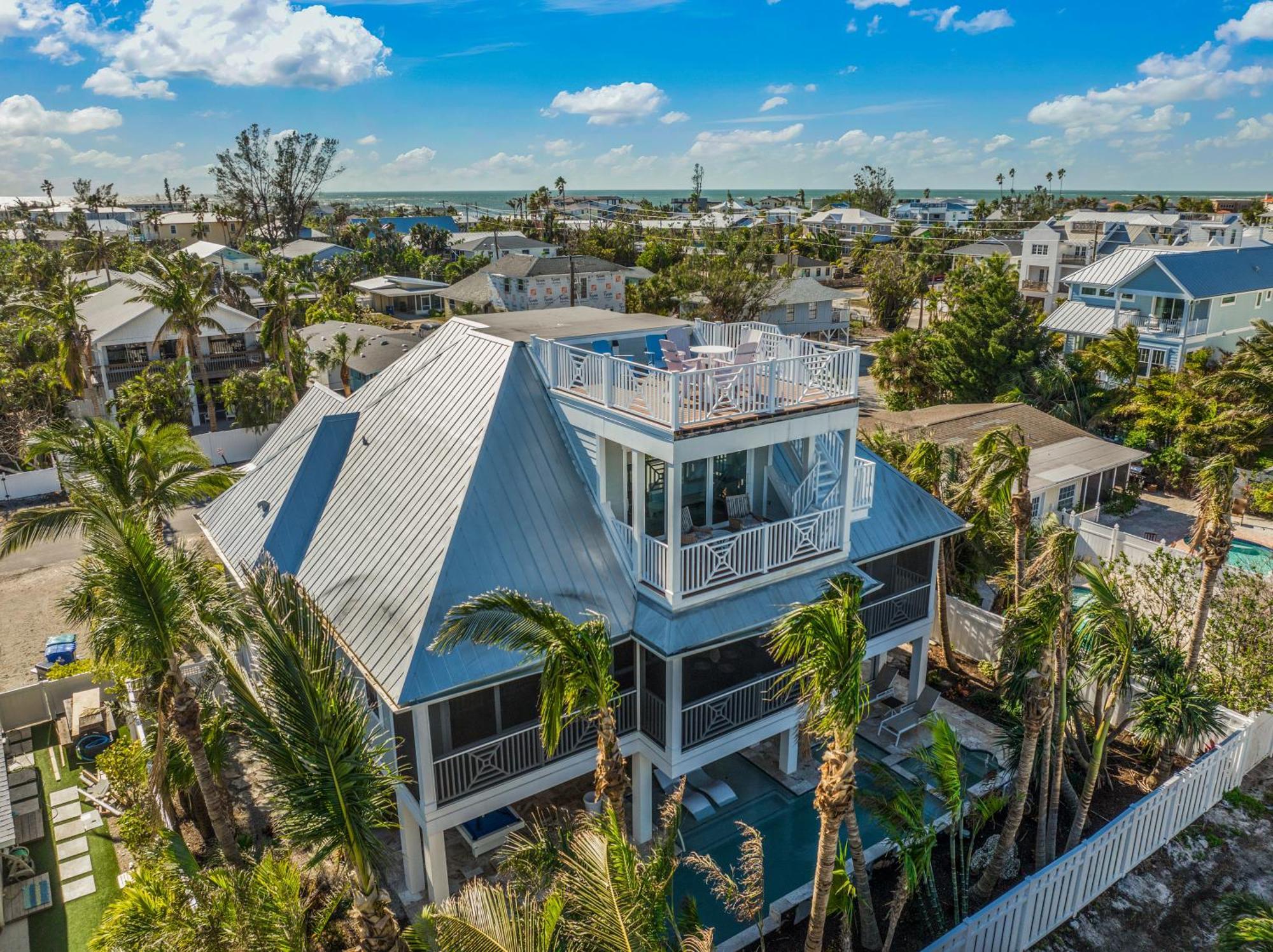 Sea La Vie - Custom 3br W Heated Pool Rooftop Deck On Island Holiday home Anna Maria