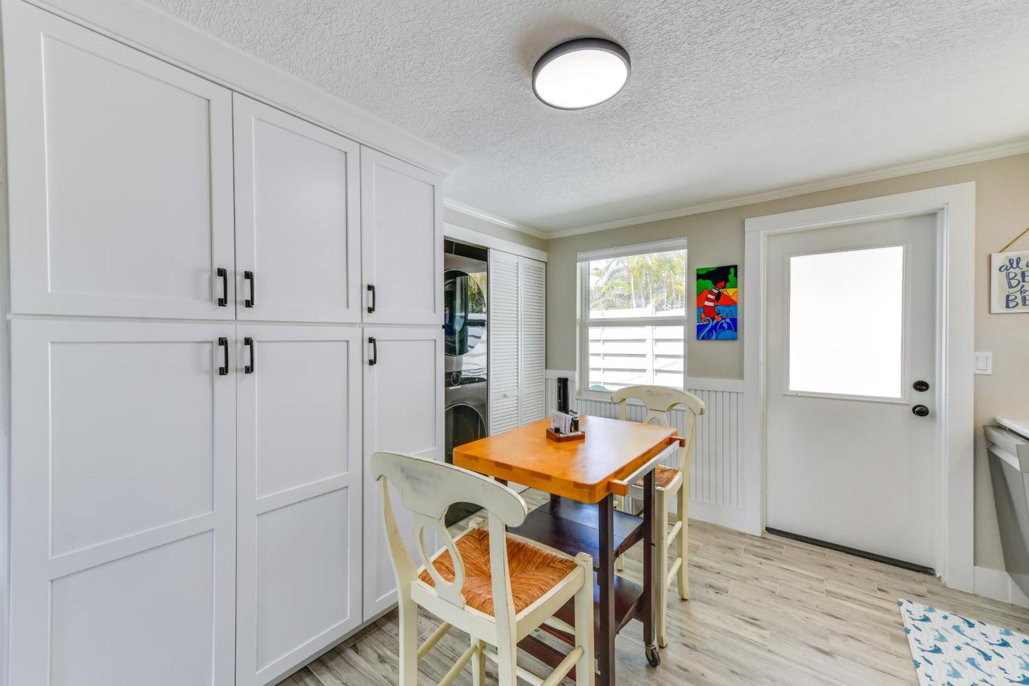 Fish, Swim And Unwind Apartment *