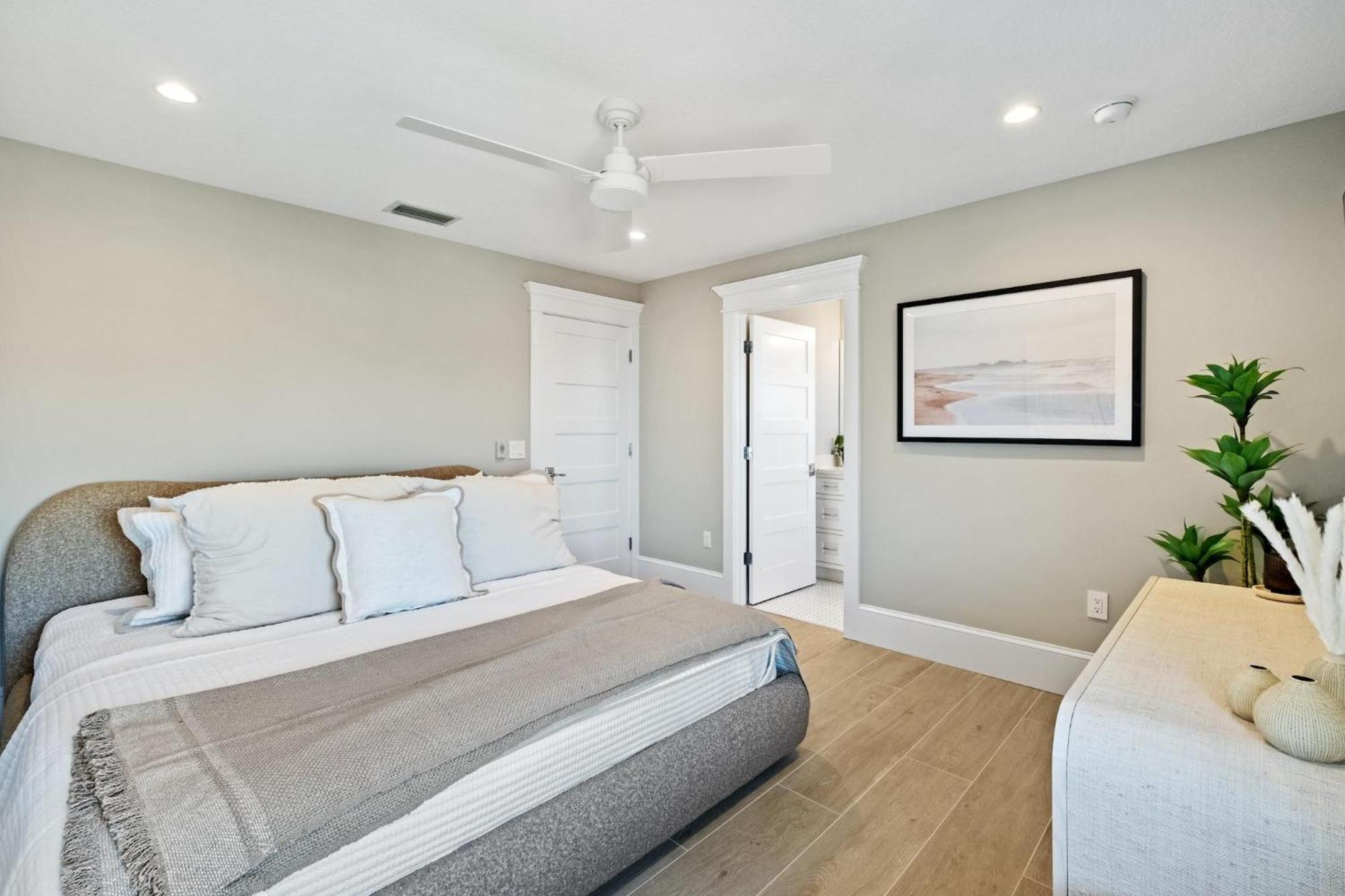 Bay View Beauty * Anna Maria