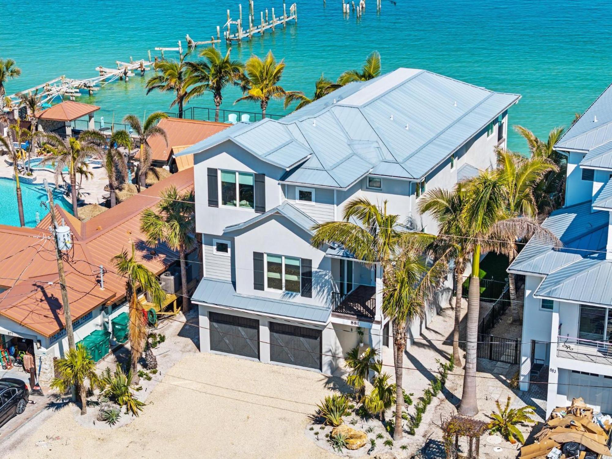 Bay View Beauty * Anna Maria