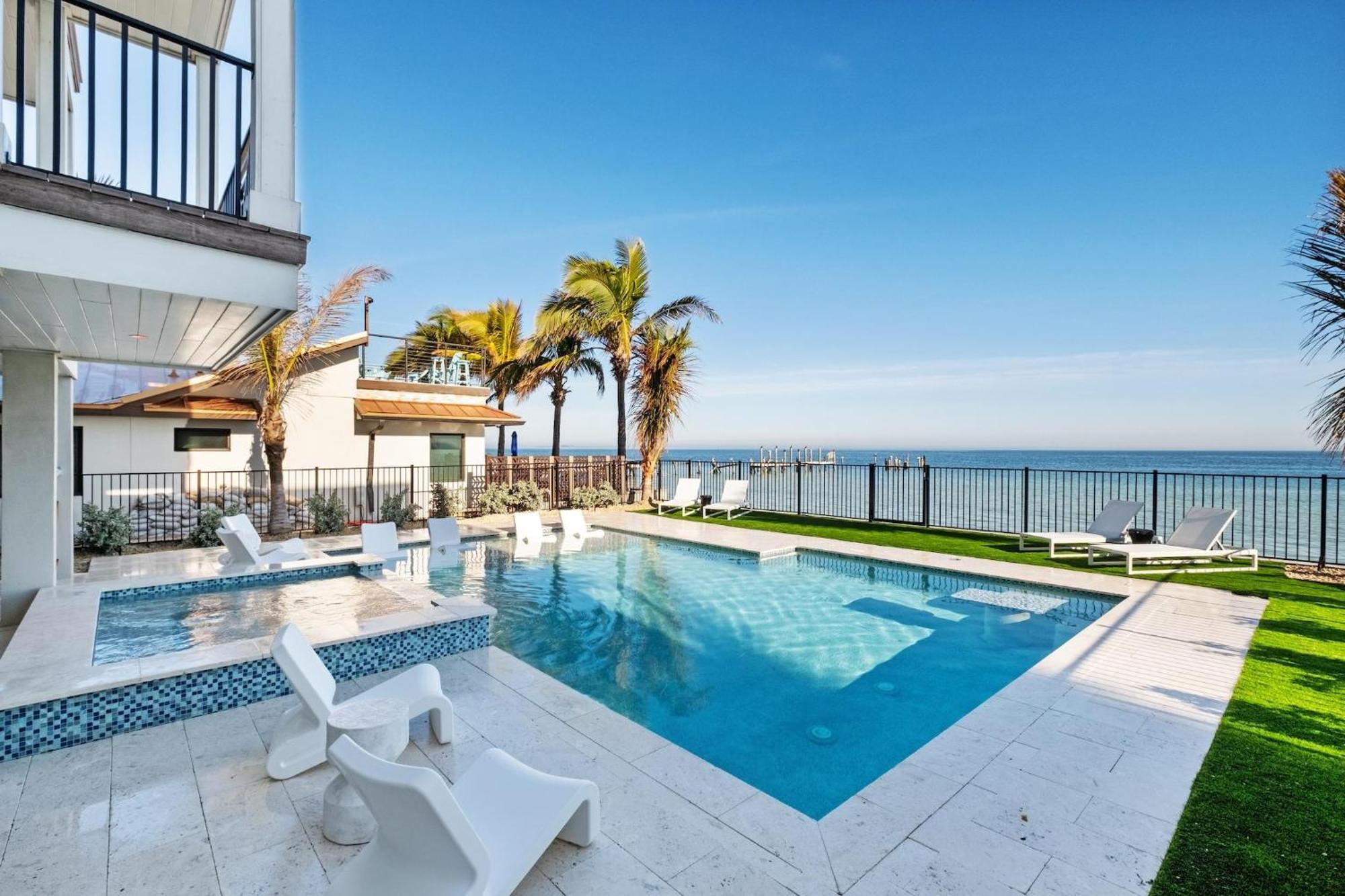 Bay View Beauty