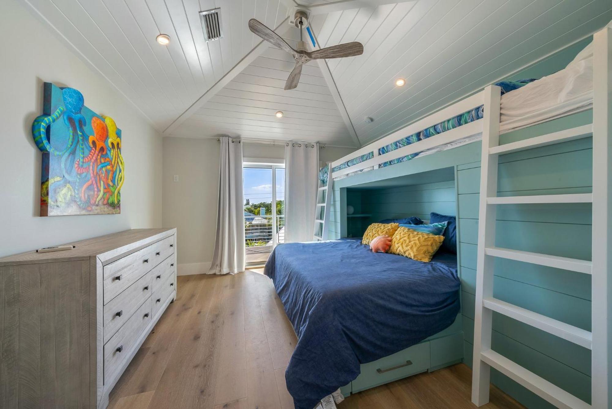 Acqualuxe - Exquisite 2022 Lux Canal W Outdoor Oasis Pool Dock Sup Kayaks Fire Pit Holiday home *