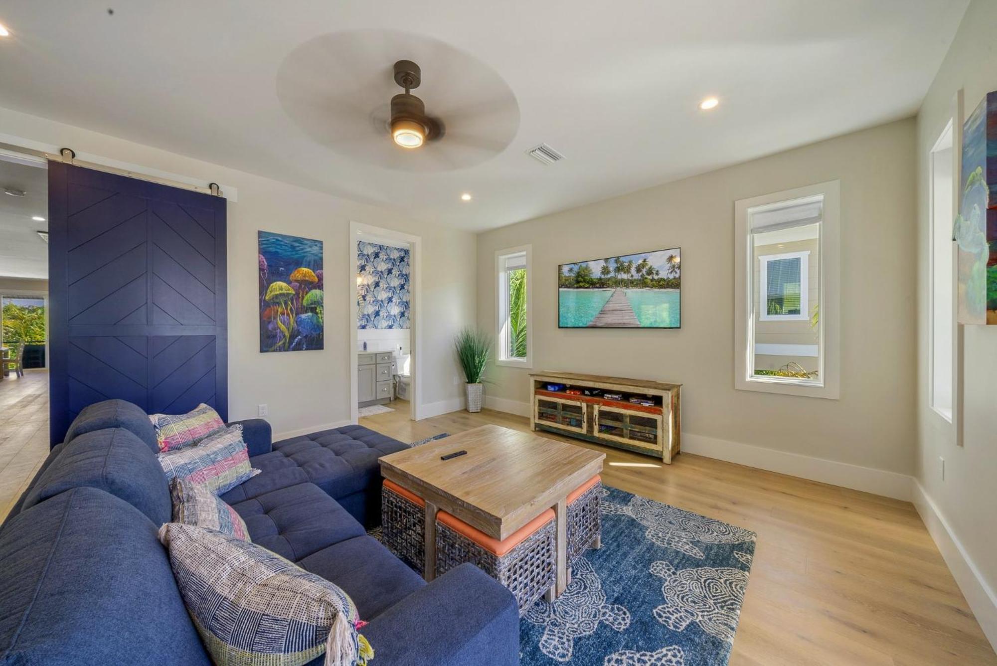 Holiday home Acqualuxe - Exquisite 2022 Lux Canal W Outdoor Oasis Pool Dock Sup Kayaks Fire Pit Anna Maria