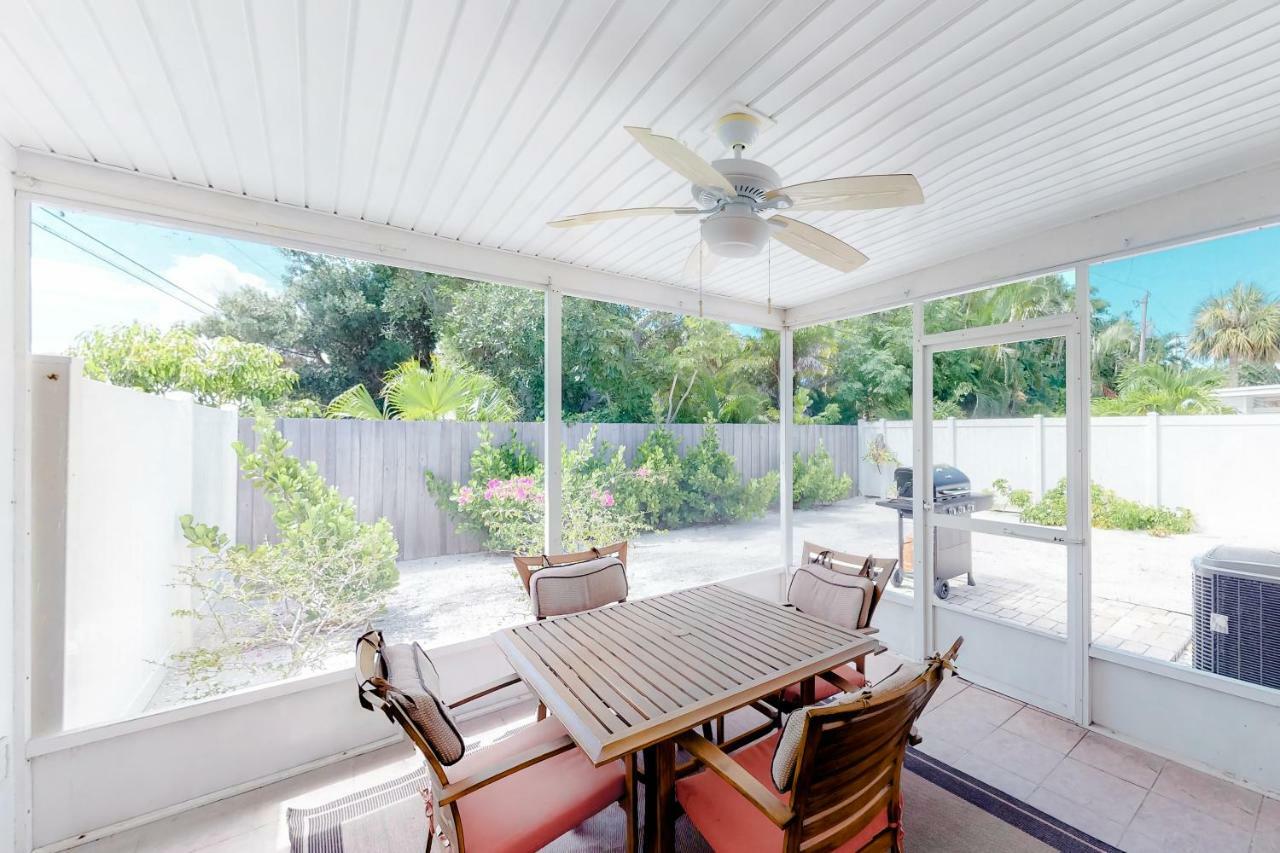 Blue Wave West Villa