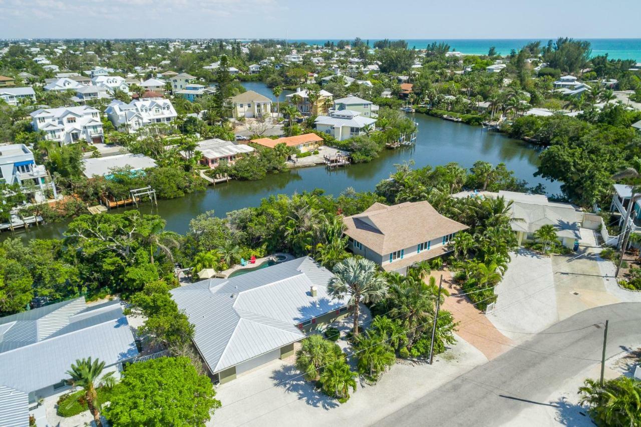Paradise Pointe