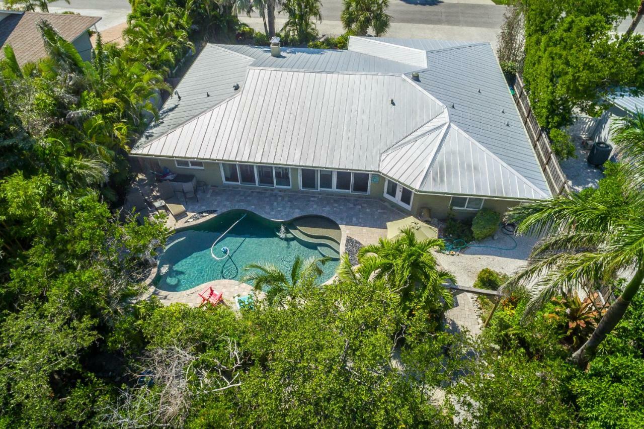 Paradise Pointe