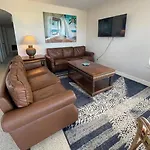 763 North Shore Downstairs Apts