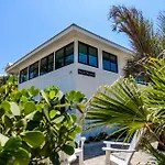 Bay Breezes At Bayside Bungalow