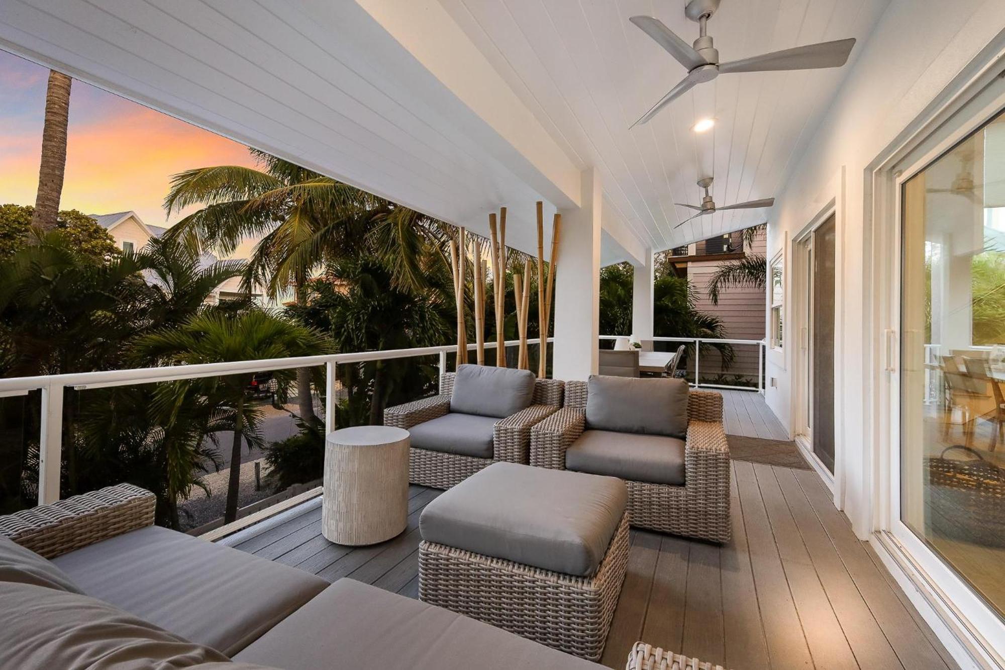 Coconut Palm Paradise Anna Maria