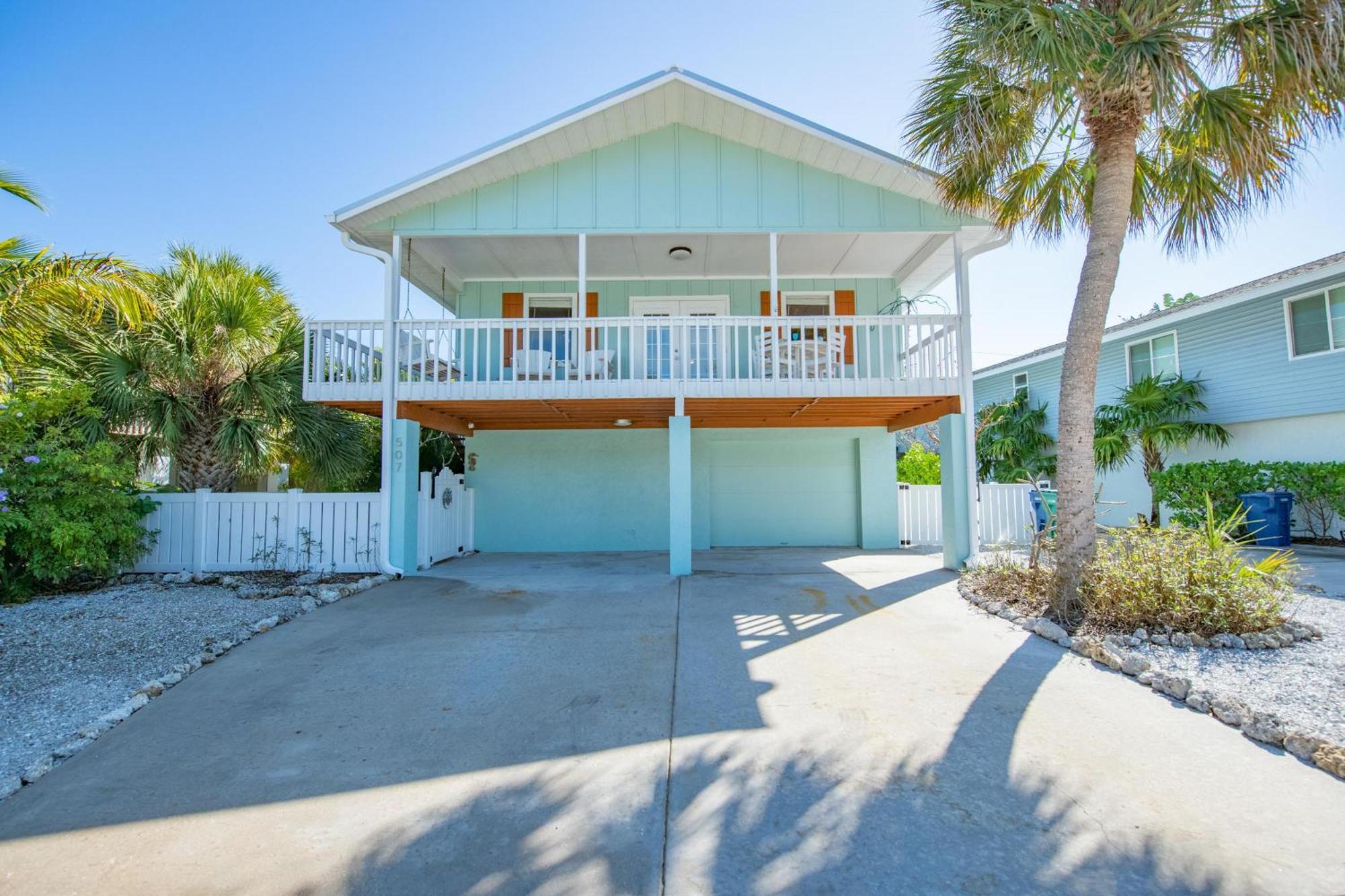 Ami Breeze Holiday home *