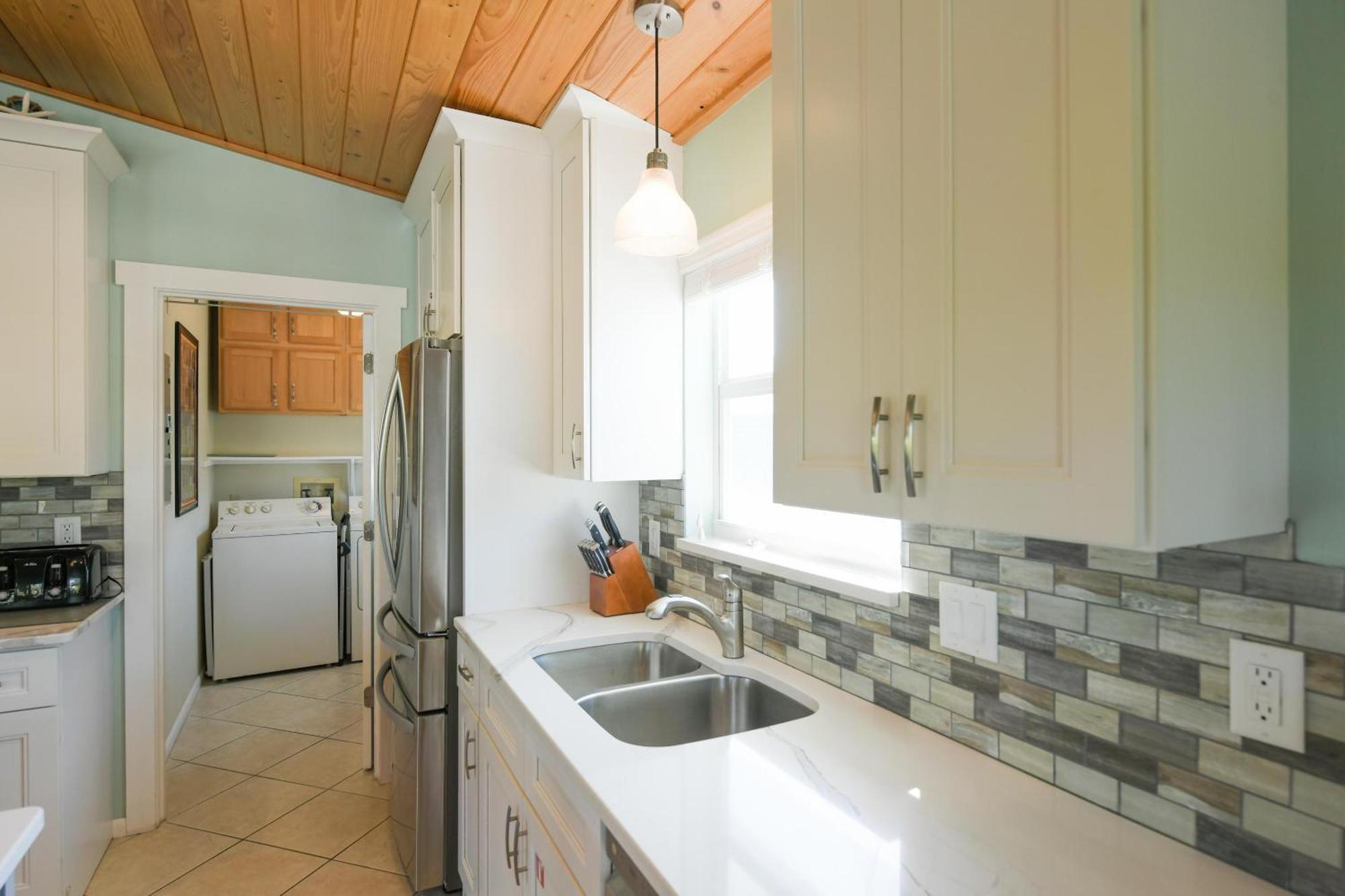 Ami Breeze Holiday home *