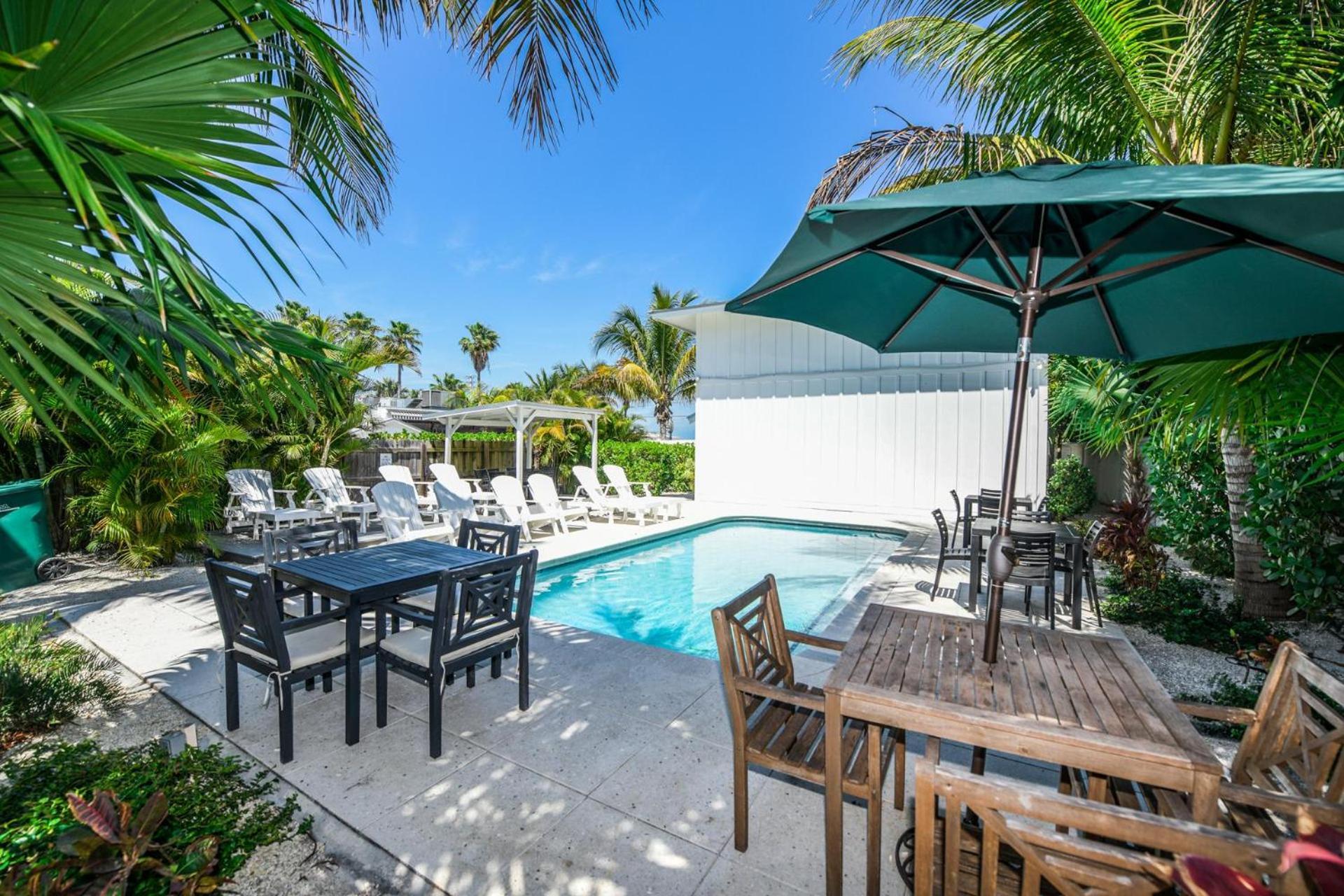 Bay Breezes At Bayside Anna Maria