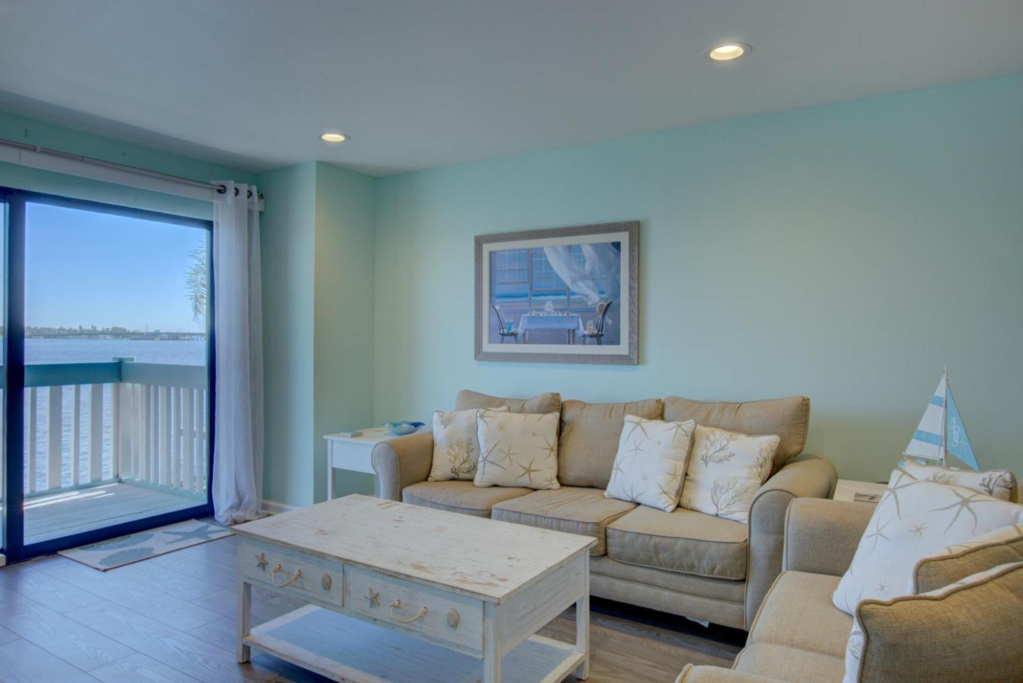 Island Retreat * Anna Maria